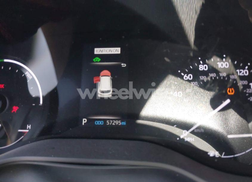 Photo 7 of 2021 Toyota Sienna XSE (VIN 5TDXRKEC6MS021909)