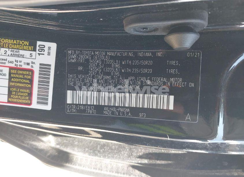 Photo 9 of 2021 Toyota Sienna XSE (VIN 5TDXRKEC6MS021909)