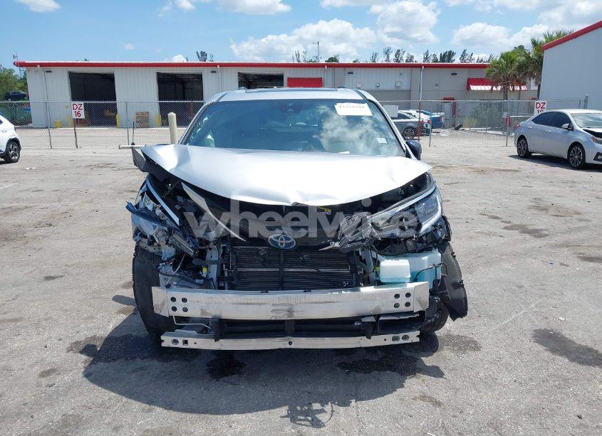 Photo 12 of 2023 Toyota Sienna XSE (VIN 5TDXRKEC8PS154367)