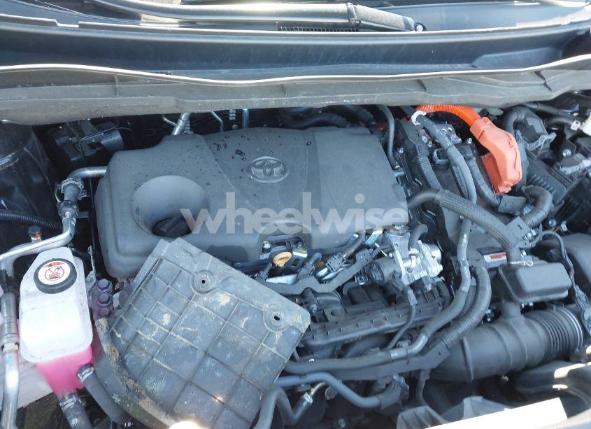 Photo 10 of 2024 Toyota Sienna XSE (VIN 5TDXSKFC1RS138680)