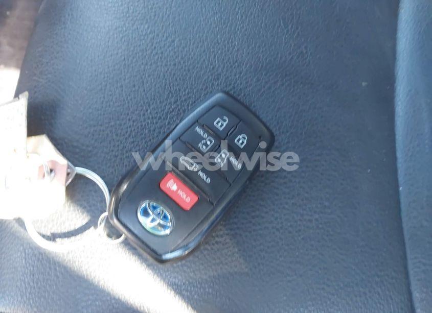 Photo 11 of 2024 Toyota Sienna XSE (VIN 5TDXSKFC1RS138680)