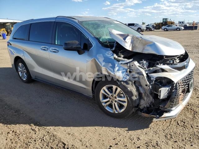 Photo 13 of 2021 TOYOTA SIENNA XSE (VIN 5TDXSKFC4MS002164)