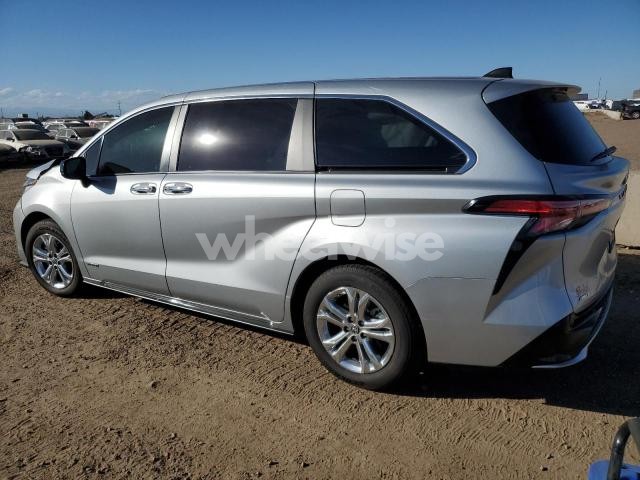 Photo 5 of 2021 TOYOTA SIENNA XSE (VIN 5TDXSKFC4MS002164)
