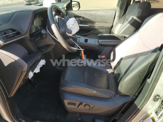 Photo 8 of 2021 TOYOTA SIENNA XSE (VIN 5TDXSKFC4MS002164)