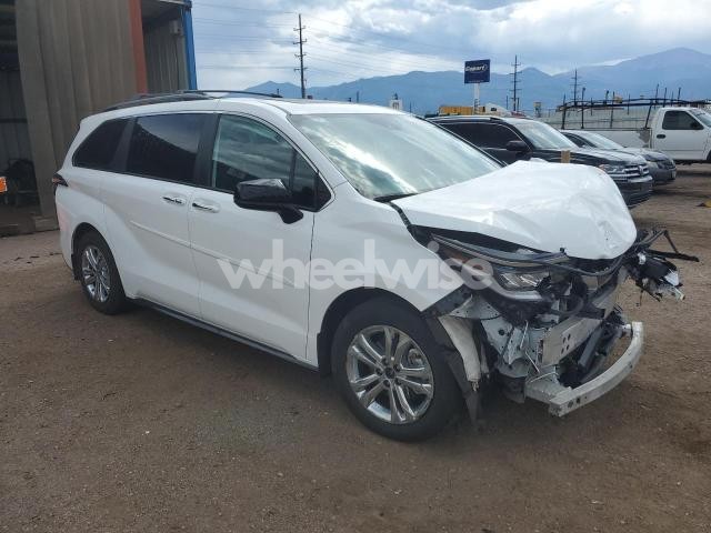 Photo 13 of 2022 TOYOTA SIENNA XSE (VIN 5TDXSKFC6NS059824)