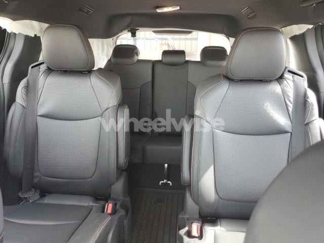 Photo 7 of 2022 TOYOTA SIENNA XSE (VIN 5TDXSKFC6NS059824)