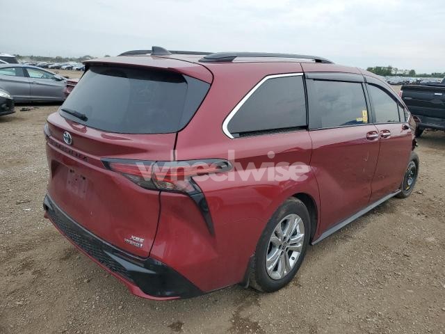 Photo 13 of 2022 TOYOTA SIENNA XSE (VIN 5TDXSKFC7NS072386)