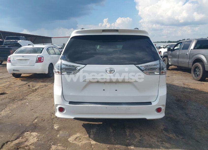 Photo 16 of 2017 Toyota Sienna SE PREMIUM 8 PASSENGER (VIN 5TDXZ3DC0HS885822)