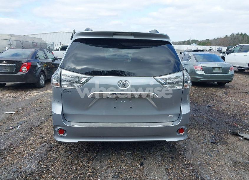 Photo 16 of 2017 Toyota Sienna SE 8 PASSENGER (VIN 5TDXZ3DC1HS816458)