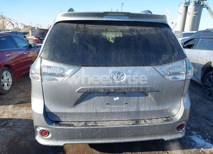 Photo 16 of 2018 Toyota Sienna SE 8 PASSENGER (VIN 5TDXZ3DC1JS940154)