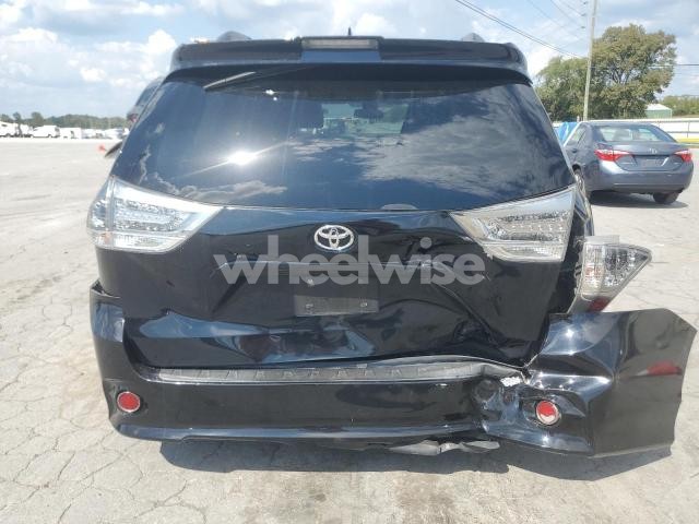 Photo 7 of 2018 TOYOTA SIENNA SE (VIN 5TDXZ3DC1JS961229)