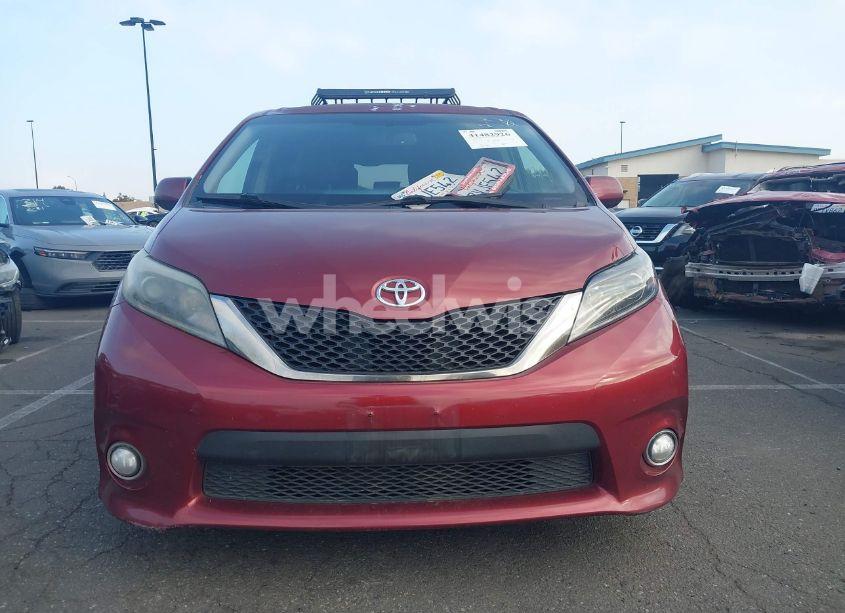 Photo 12 of 2017 Toyota Sienna SE 8 PASSENGER (VIN 5TDXZ3DC3HS779123)