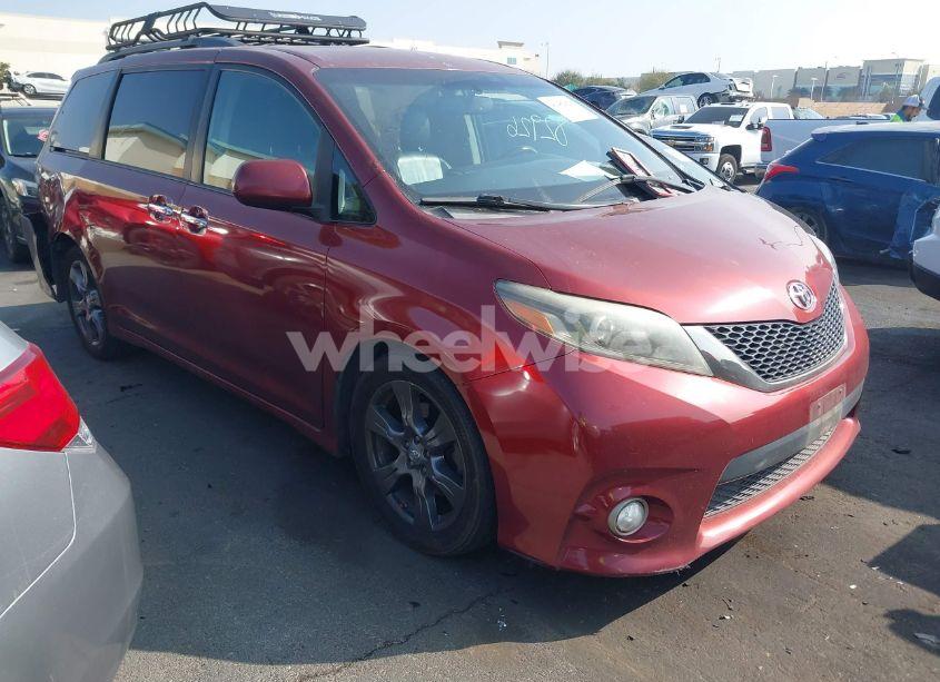 Photo 13 of 2017 Toyota Sienna SE 8 PASSENGER (VIN 5TDXZ3DC3HS779123)