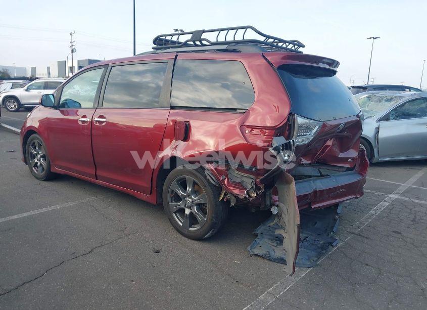 Photo 3 of 2017 Toyota Sienna SE 8 PASSENGER (VIN 5TDXZ3DC3HS779123)