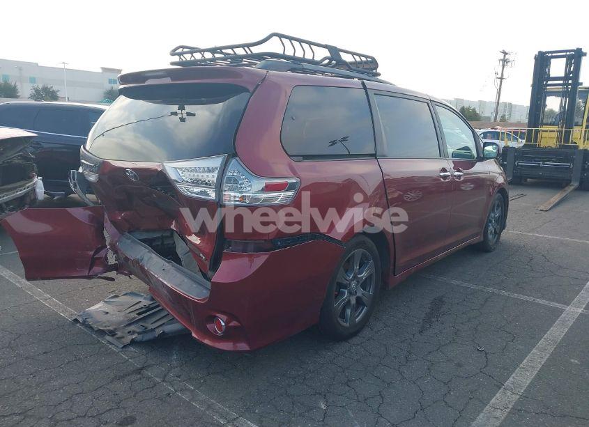 Photo 4 of 2017 Toyota Sienna SE 8 PASSENGER (VIN 5TDXZ3DC3HS779123)