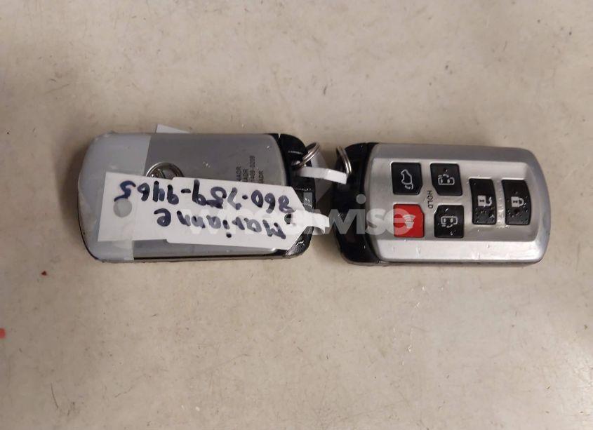 Photo 11 of 2020 Toyota Sienna SE/SE PREMIUM (VIN 5TDXZ3DC3LS073150)