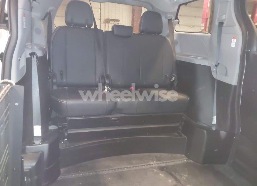 Photo 8 of 2020 Toyota Sienna SE/SE PREMIUM (VIN 5TDXZ3DC3LS073150)