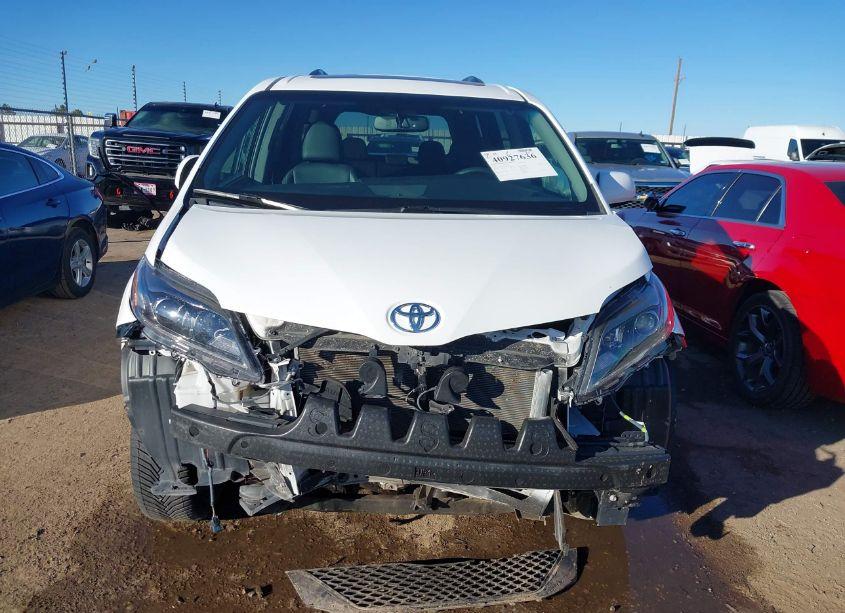 Photo 13 of 2017 Toyota Sienna SE 8 PASSENGER (VIN 5TDXZ3DC4HS786193)