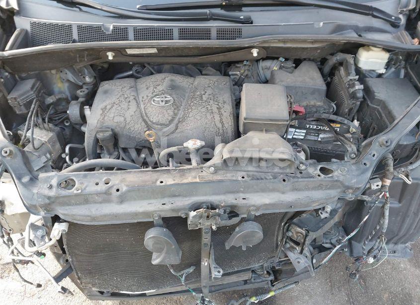 Photo 10 of 2018 Toyota Sienna SE/SE PREMIUM (VIN 5TDXZ3DC5JS915791)