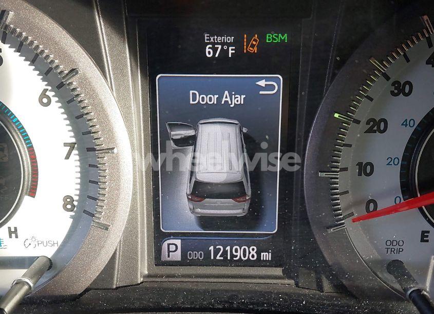 Photo 16 of 2018 Toyota Sienna SE/SE PREMIUM (VIN 5TDXZ3DC5JS915791)