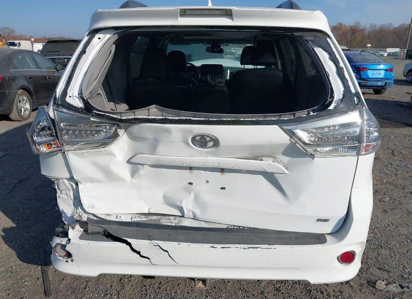 Photo 18 of 2018 Toyota Sienna SE 8 PASSENGER (VIN 5TDXZ3DC5JS939508)