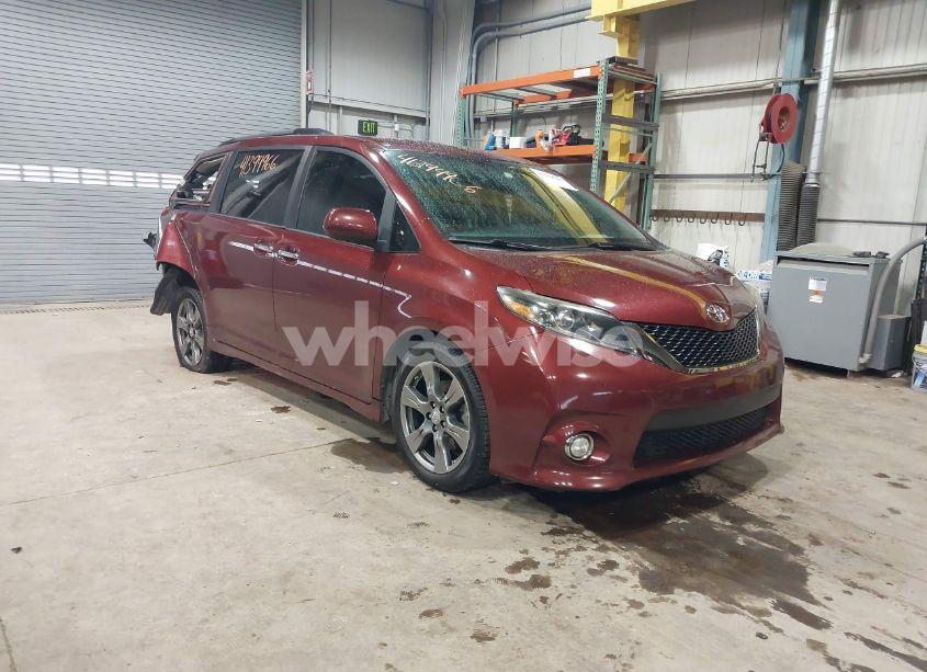2017 Toyota Sienna SE 8 PASSENGER (VIN 5TDXZ3DC7HS859864) main photo