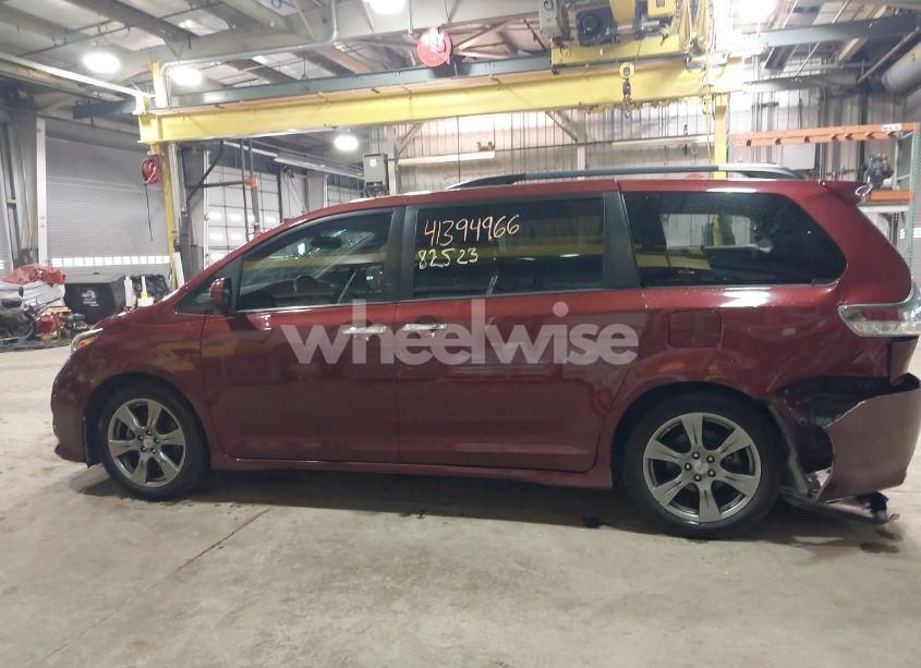 Photo 15 of 2017 Toyota Sienna SE 8 PASSENGER (VIN 5TDXZ3DC7HS859864)