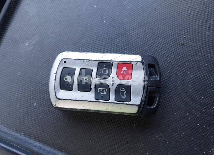 Photo 11 of 2019 Toyota Sienna SE PREMIUM 8 PASSENGER (VIN 5TDXZ3DC7KS987688)