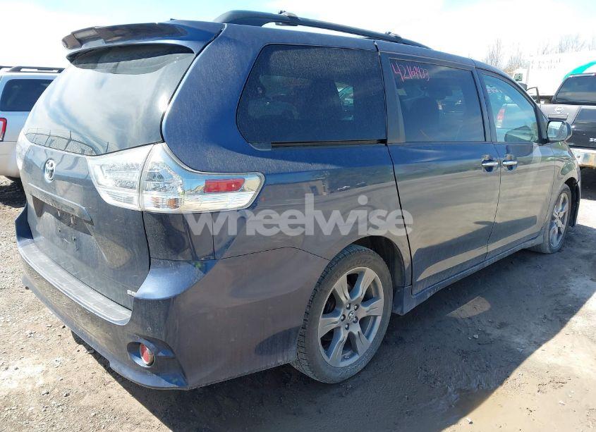 Photo 4 of 2019 Toyota Sienna SE PREMIUM 8 PASSENGER (VIN 5TDXZ3DC7KS987688)