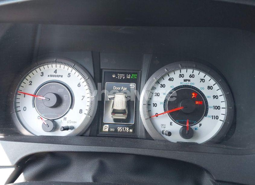 Photo 7 of 2019 Toyota Sienna SE PREMIUM 8 PASSENGER (VIN 5TDXZ3DC7KS987688)