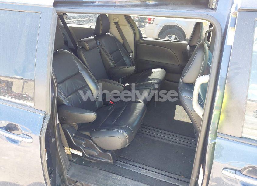 Photo 8 of 2019 Toyota Sienna SE PREMIUM 8 PASSENGER (VIN 5TDXZ3DC7KS987688)