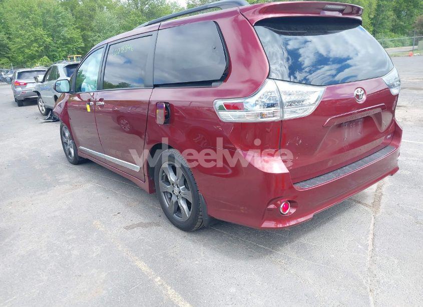 Photo 3 of 2017 Toyota Sienna SE 8 PASSENGER (VIN 5TDXZ3DC8HS843396)
