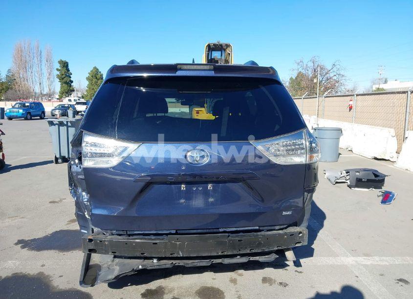 Photo 17 of 2018 Toyota Sienna SE 8 PASSENGER (VIN 5TDXZ3DC8JS950681)