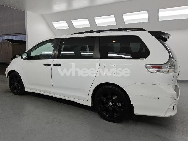 Photo 13 of 2020 TOYOTA SIENNA SE (VIN 5TDXZ3DC8LS048101)