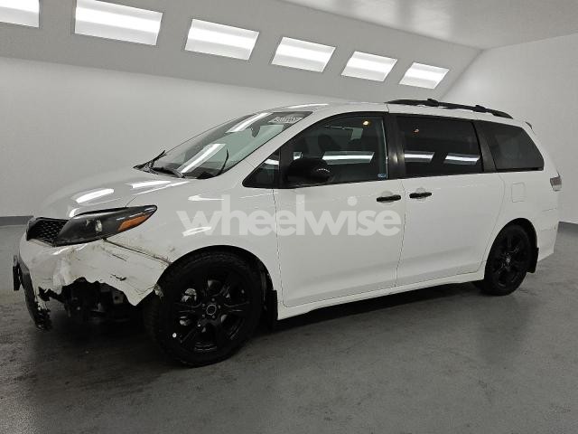 Photo 4 of 2020 TOYOTA SIENNA SE (VIN 5TDXZ3DC8LS048101)
