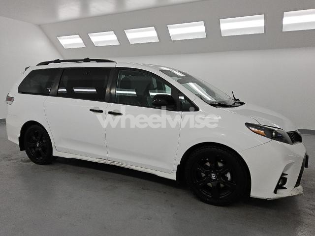 Photo 7 of 2020 TOYOTA SIENNA SE (VIN 5TDXZ3DC8LS048101)