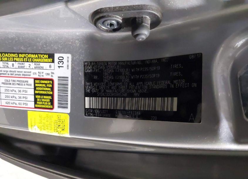 Photo 9 of 2017 Toyota Sienna SE (VIN 5TDXZ3DC9HS885348)