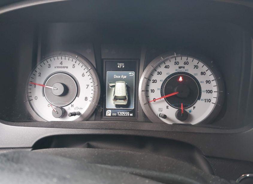 Photo 7 of 2017 Toyota Sienna SE (VIN 5TDXZ3DCXHS859969)