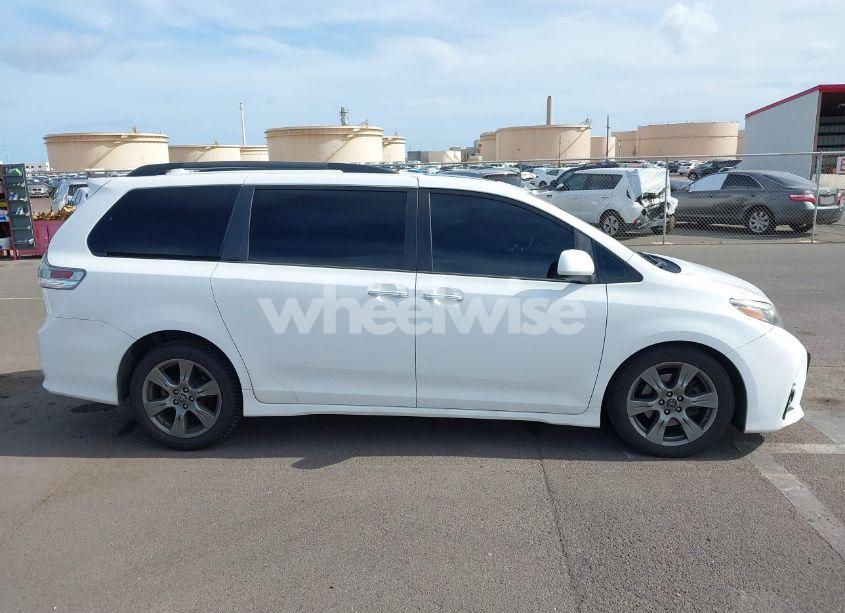 Photo 13 of 2019 Toyota Sienna SE PREMIUM 8 PASSENGER (VIN 5TDXZ3DCXKS993095)