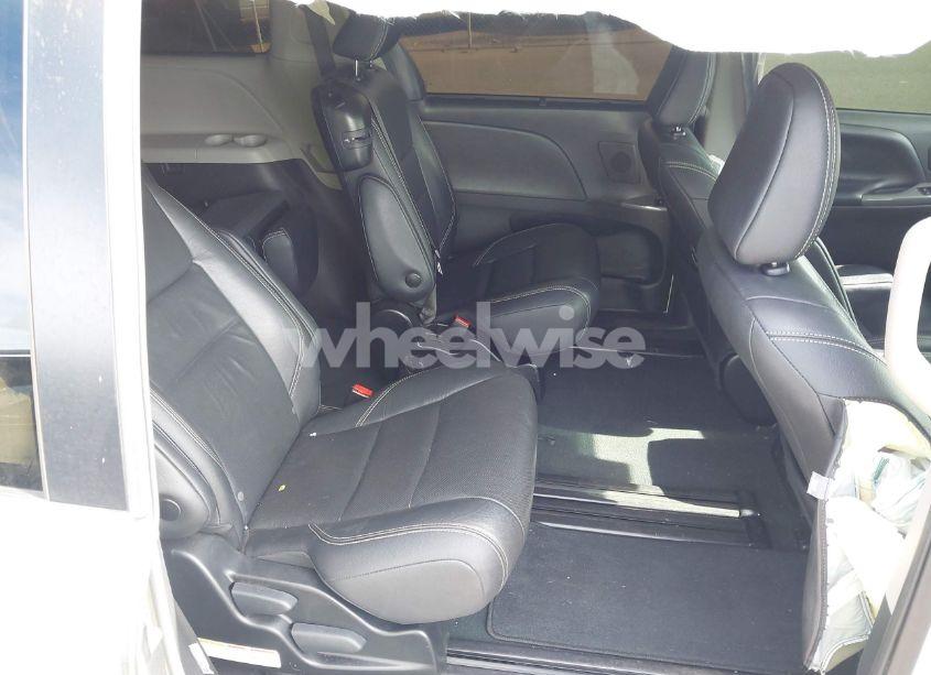 Photo 8 of 2019 Toyota Sienna SE PREMIUM 8 PASSENGER (VIN 5TDXZ3DCXKS993095)