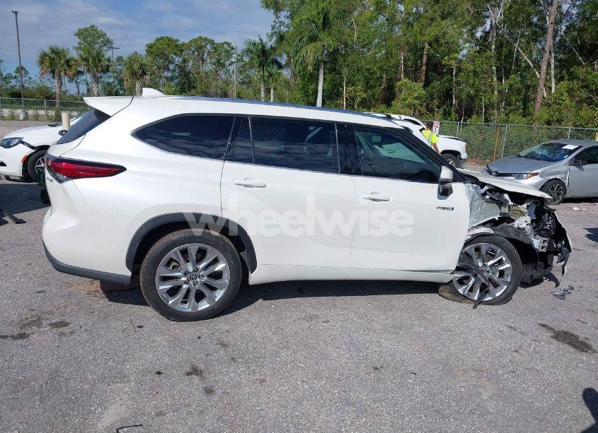 Photo 14 of 2021 Toyota Highlander HYBRID LIMITED (VIN 5TDYARAH2MS009326)