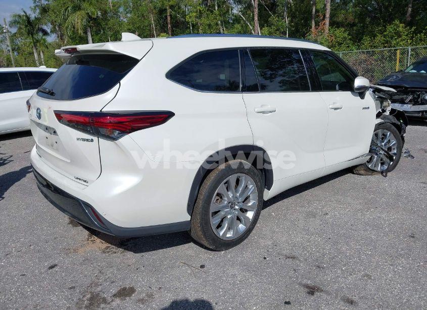 Photo 4 of 2021 Toyota Highlander HYBRID LIMITED (VIN 5TDYARAH2MS009326)