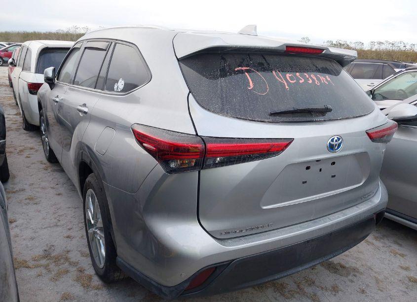 Photo 14 of 2023 Toyota Highlander HYBRID LIMITED (VIN 5TDYARAH4PS019375)