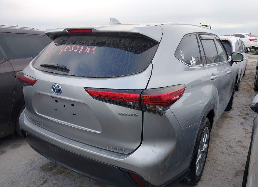 Photo 4 of 2023 Toyota Highlander HYBRID LIMITED (VIN 5TDYARAH4PS019375)