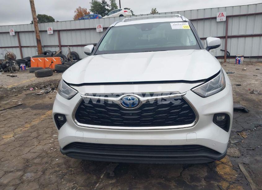 Photo 12 of 2022 Toyota Highlander HYBRID LIMITED (VIN 5TDYARAH9NS515074)