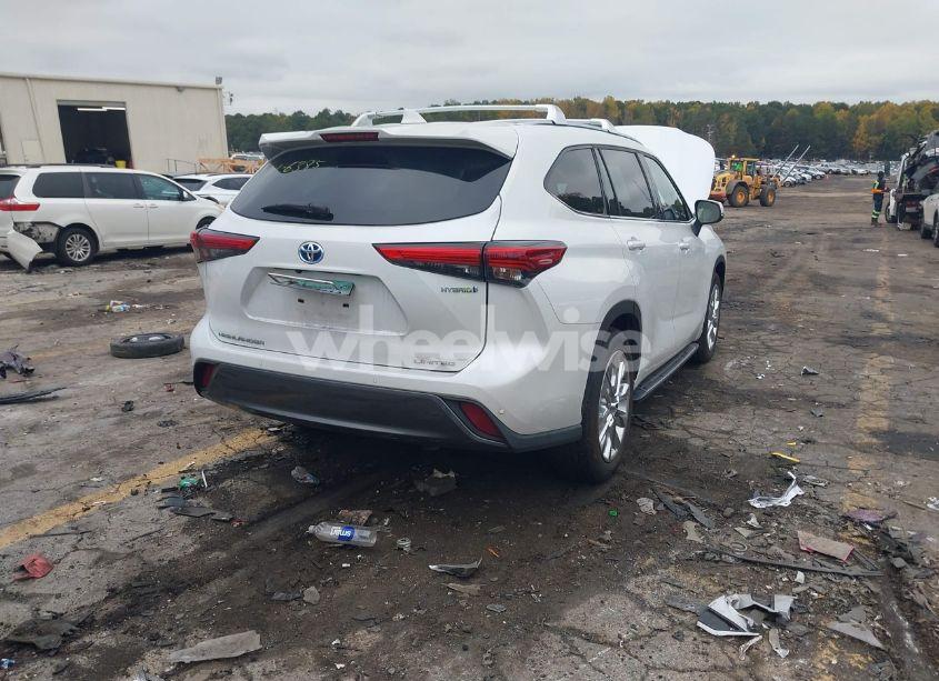 Photo 4 of 2022 Toyota Highlander HYBRID LIMITED (VIN 5TDYARAH9NS515074)