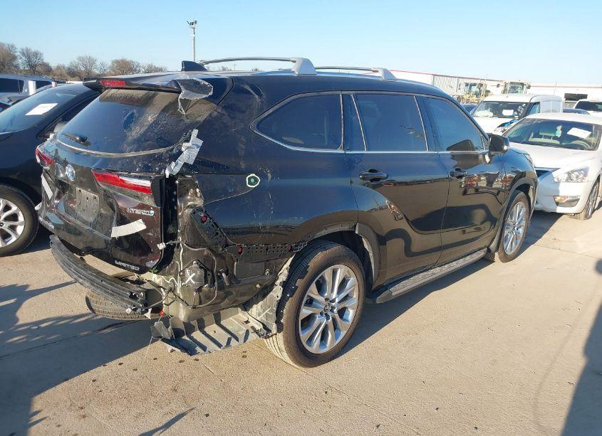 Photo 4 of 2022 Toyota Highlander HYBRID LIMITED (VIN 5TDYARAHXNS014534)