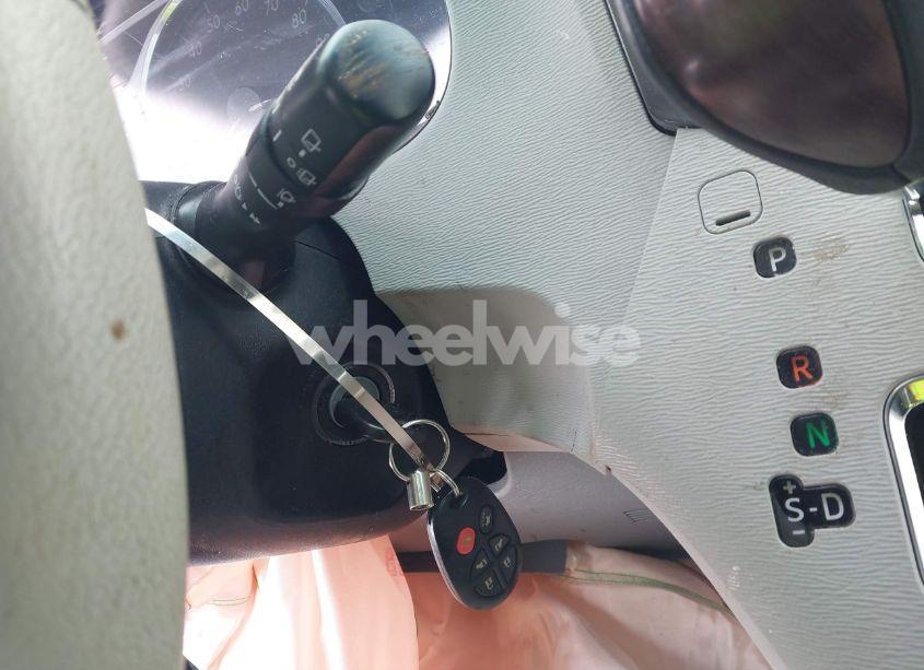 Photo 11 of 2011 Toyota Sienna XLE V6 (VIN 5TDYK3DC0BS038184)