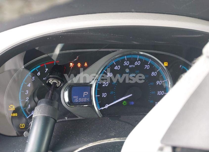 Photo 15 of 2011 Toyota Sienna XLE V6 (VIN 5TDYK3DC0BS038184)