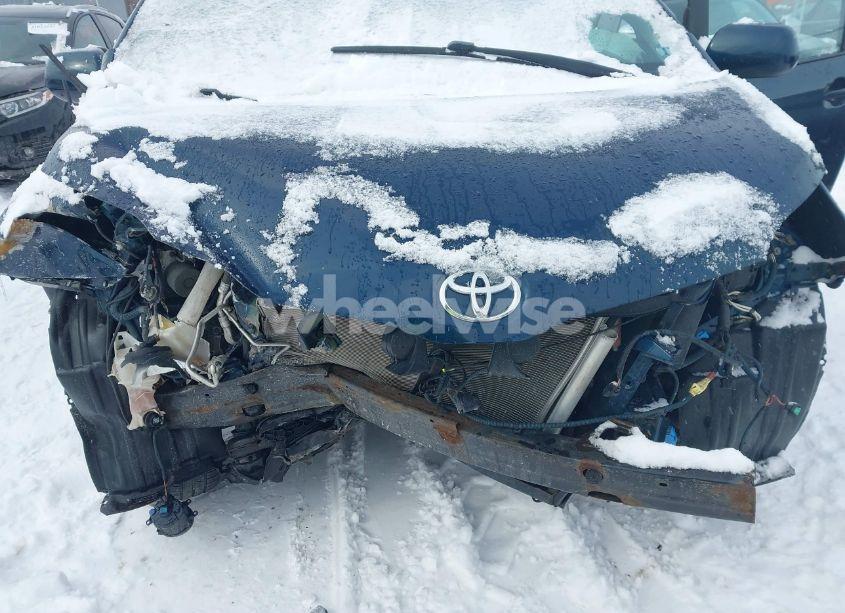 Photo 6 of 2011 Toyota Sienna XLE V6 (VIN 5TDYK3DC0BS038184)